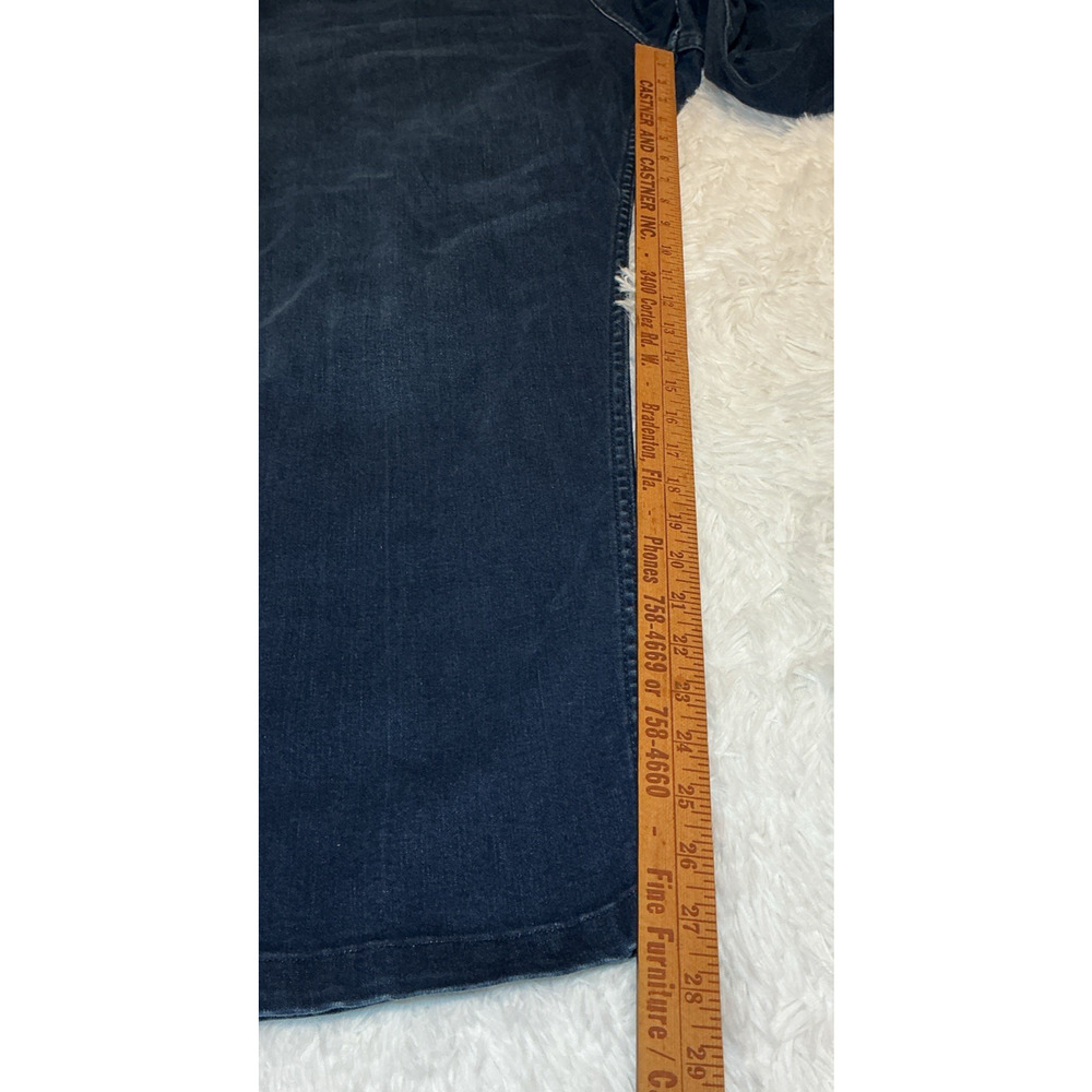 Tommy Bahama Mens 50x32 altered Dark Denim Boot Cut Jeans - Picture 5 of 9